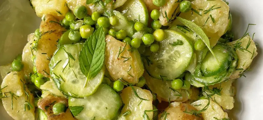 Letniy salat iz zelenogo kartofelya vkusno prosto veganskiy