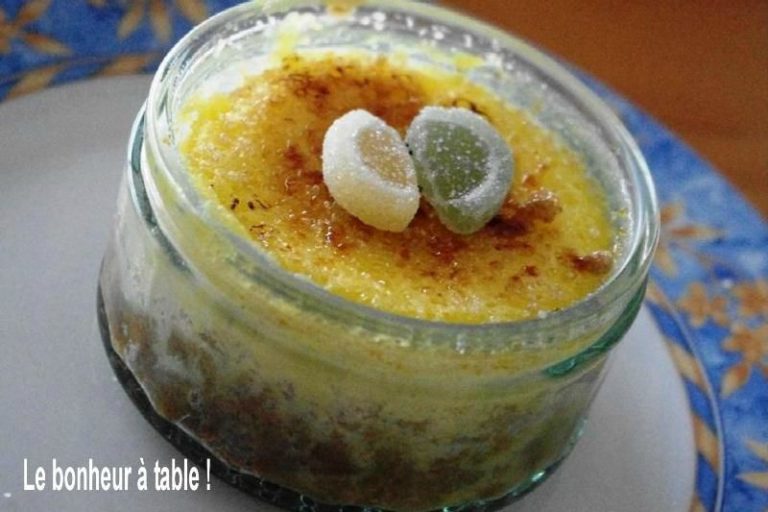 Limonnyy krem Schaste za stolom