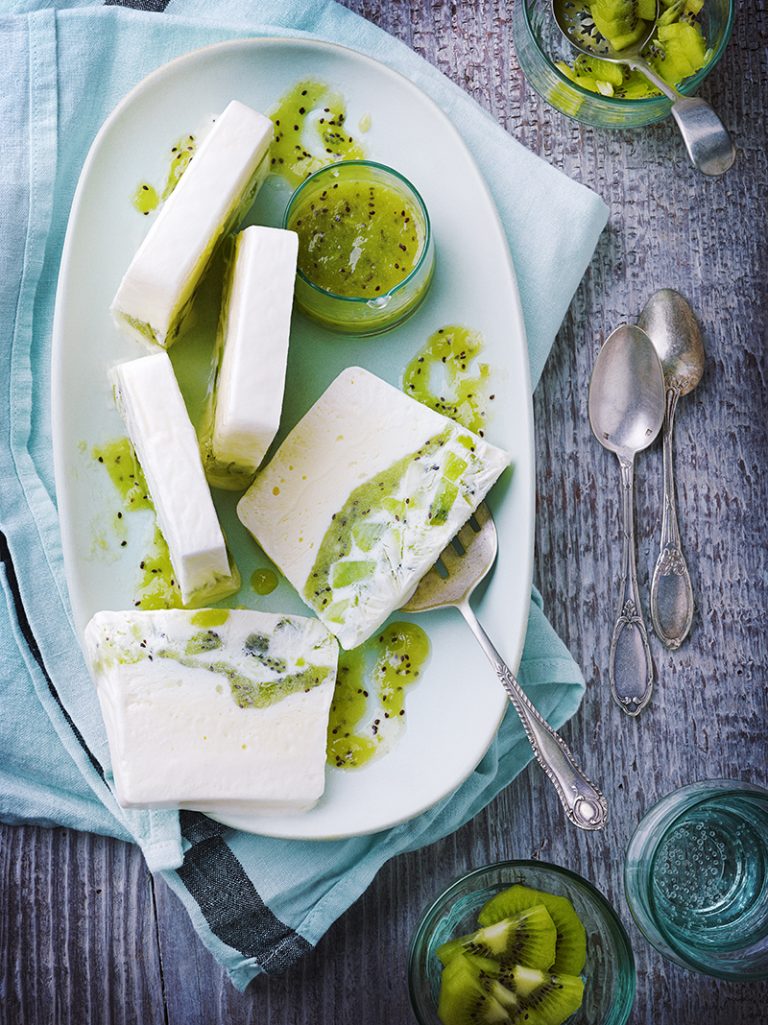 Perfekt semifreddo s kivi italyanskiy retsept
