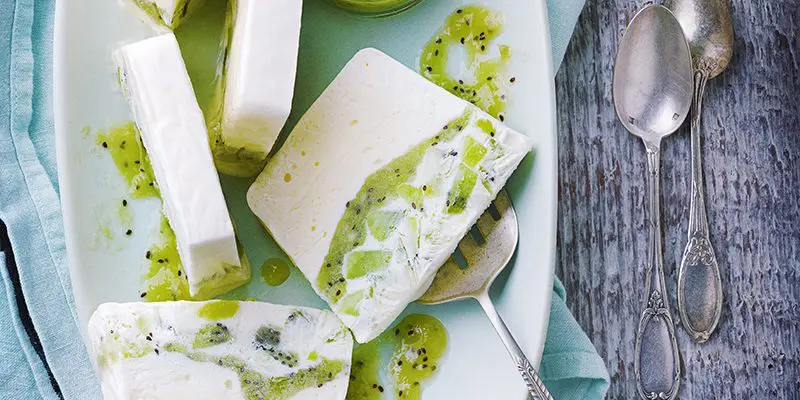 Perfekt semifreddo s kivi italyanskiy retsept