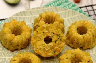 Pikantnyy risovyy pirog s tsukini i morkovyu
