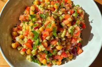 Rublenyy salat s nutom tasty simply vegan