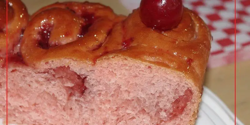 Svernutye brioshi s vishnevym dzhemom