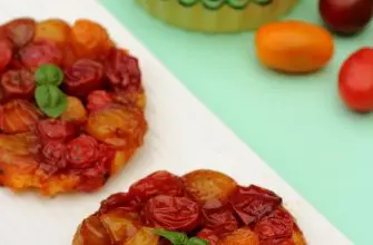 Tart taten iz pomidorov cherri s sousom pesto