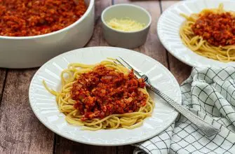 Vegetarianskaya boloneze iz tsvetnoy kapusty Amandin Kulinarnaya